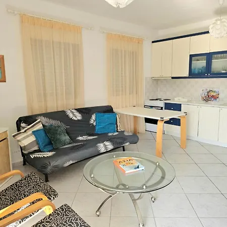 Apartment Maria's Sunshine Place Néos Marmarás