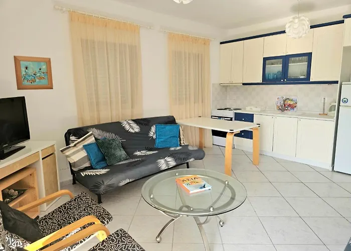 Apartment Maria's Sunshine Place Néos Marmarás