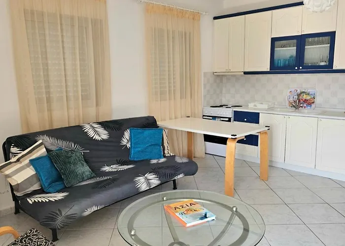 Maria's Sunshine Place Apartment